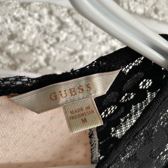 Guess tank top blouse size M - Picture 3 of 3